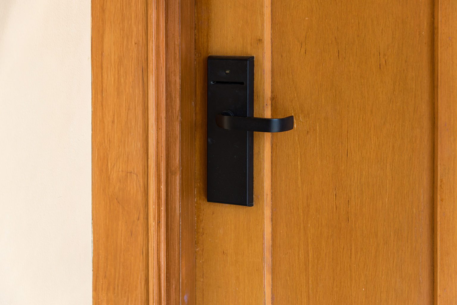 a-guide-to-different-types-of-door-entry-systems